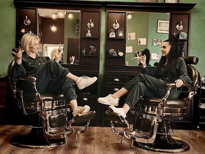 Czarna z Brzytwą Nikola Lier